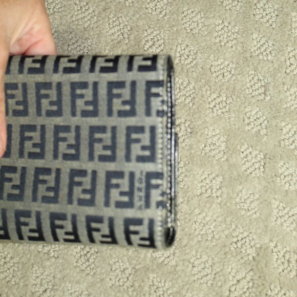 Fendi Gray Zucca Monogram Card Holder Inner Pocket Snap Clutch Baguette - Picture 15 of 15